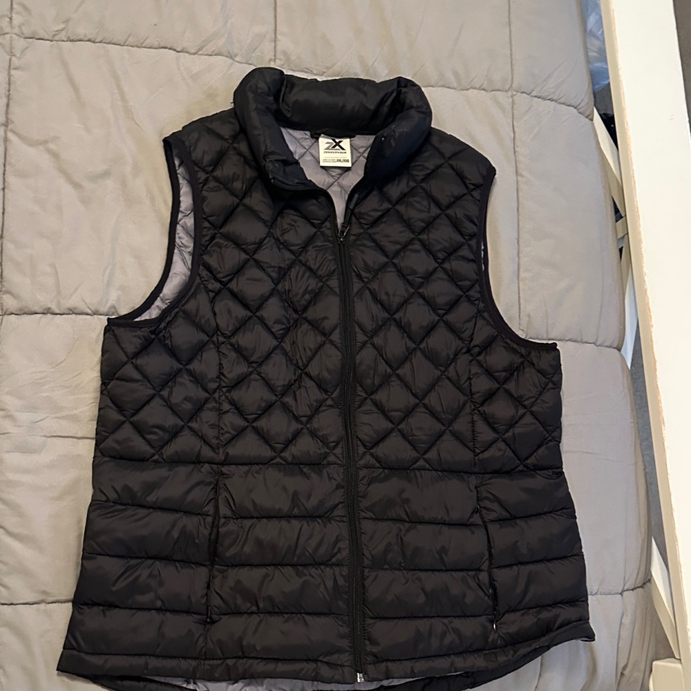 ZeroXposur Women's Black Puffer Vest